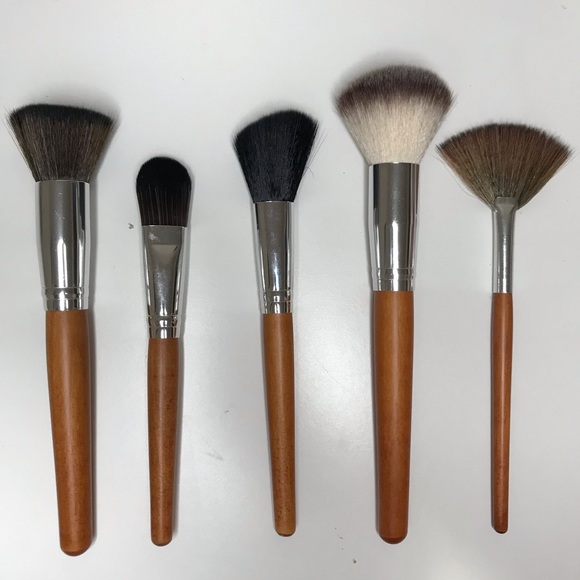 Face Brushes - Picture 7 of 8